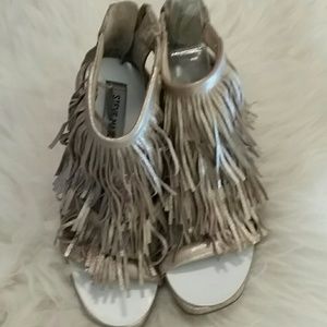NEW Steve Madden Fringly  Size 7M